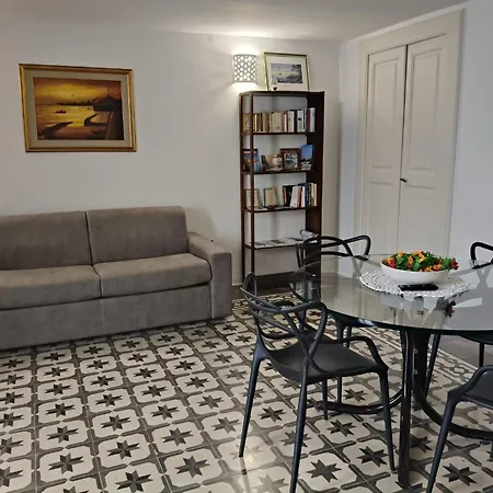 Aquarius Salento Affittacamere 3*